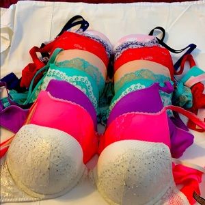 Set of nine Victoria Secret Bras in size 34D